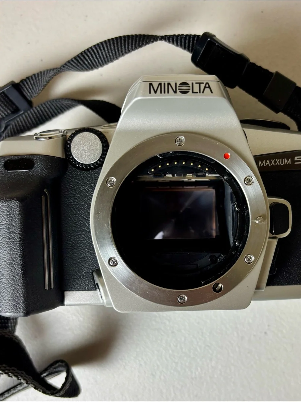 Minolta: Maxxum 5 -35mm Camera With Quantaray 55mm Lens